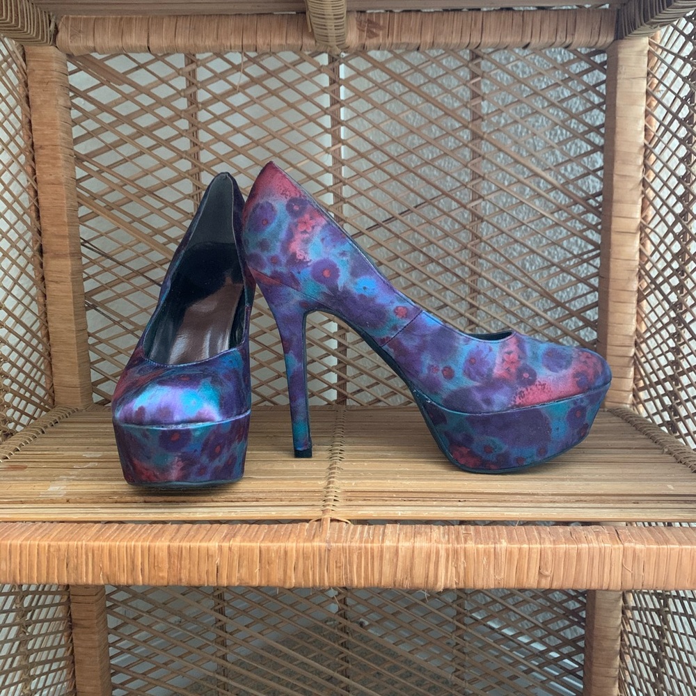 Platform heels